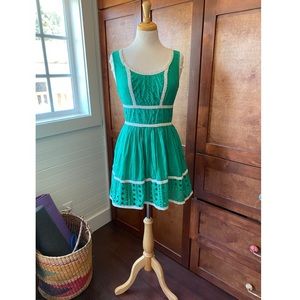 ☘️ Delightful Green Dress 👗